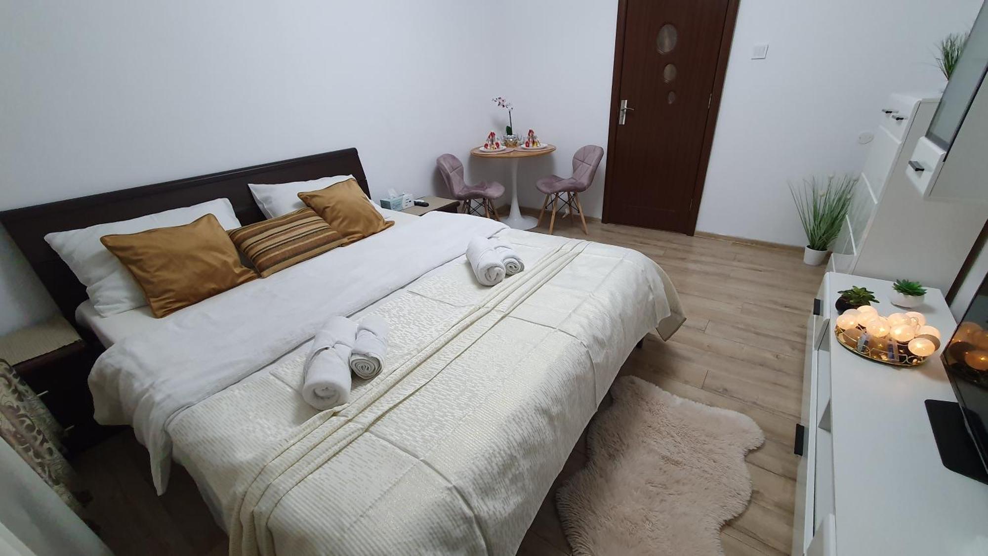 Janine Studio Braşov Buitenkant foto
